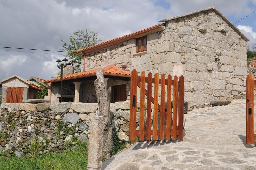 Refugio Dos Cregos Guest House Riba de Mouro Exterior photo